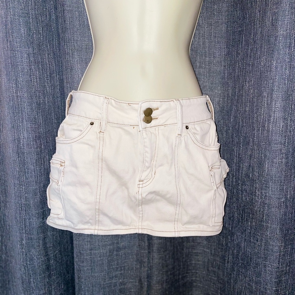 Women's Cream mini Skirt
